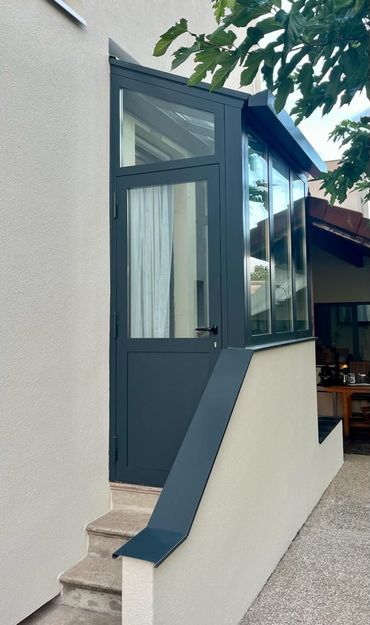 Extension veranda en structure acier et vitrage haute performance